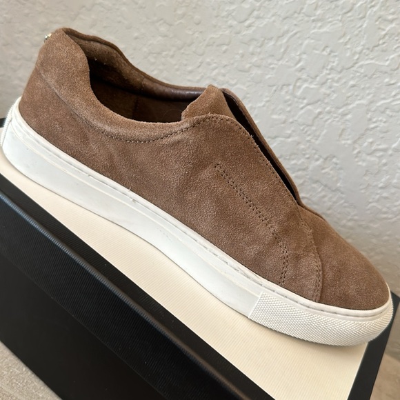 J/SLIDES Taupe Suede Slip-On Luv Sneaker size 9M - Picture 10 of 10